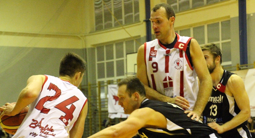 Tur Basket Bielsk Podlaski pokonuje Shmoolky Warszawa