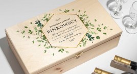 Zdjęcie przedstawia: Co wybrać na prezent ślubny dla znajomych? 