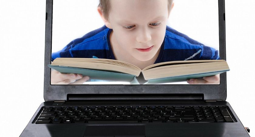 Szkoły z Ciechanowa i Gruduska zostaną przystosowane do nauki online