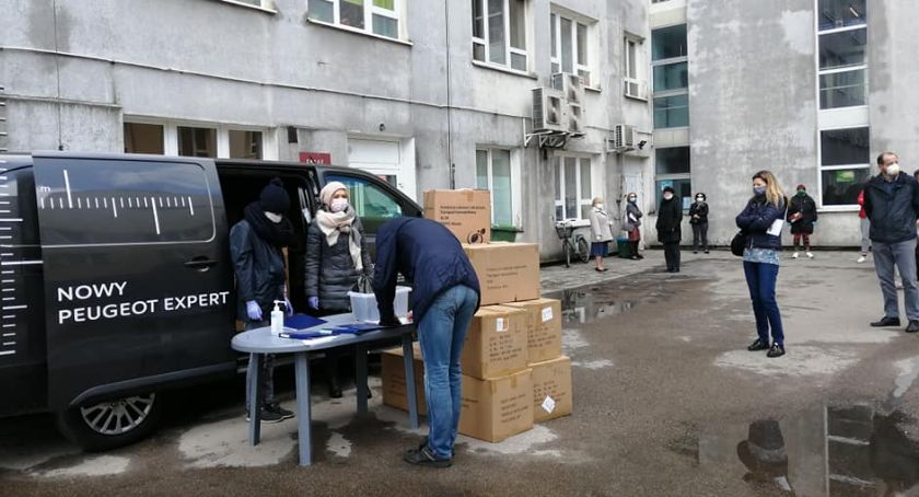 Lekarze z Ciechanowa otrzymali środki ochrony indywidualnej [zdjęcia]