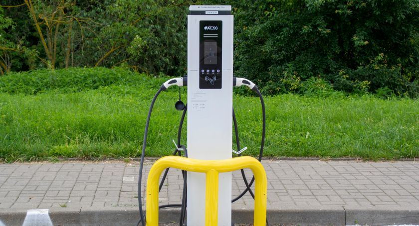 W Ciechanowie już jest ładowarka do aut elektrycznych