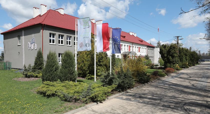 Nowoczesna szkoła z tradycjami i internatem