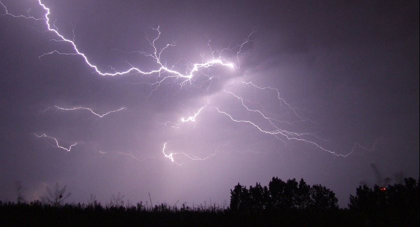 IMGW ostrzega mieszkańców powiatu ciechanowskiego