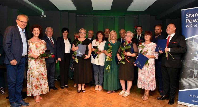 Zasłużeni kulturze docenieni przez powiat [zdjęcia]