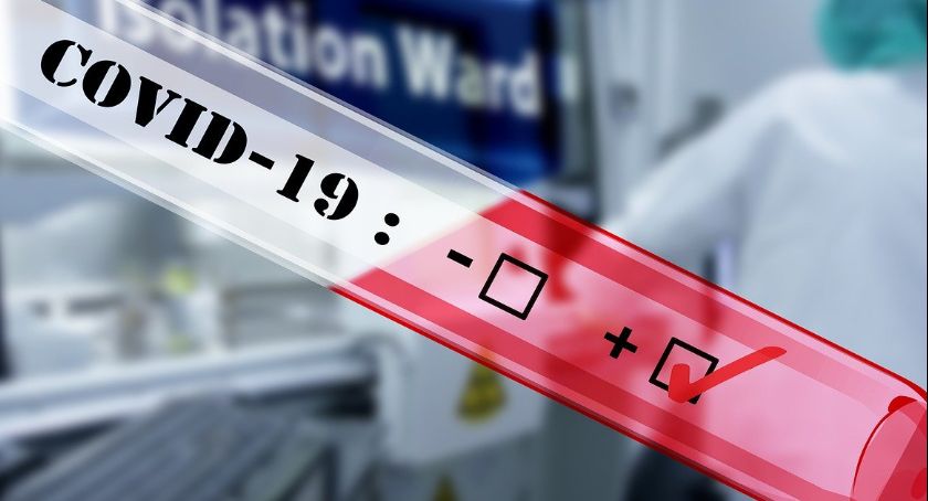 Nowe ognisko koronawirusa u sąsiadów. Zakażeni wspólnie wypoczywali nad morzem