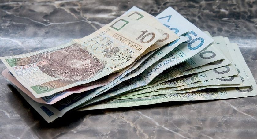Kto zgubił gotówkę?