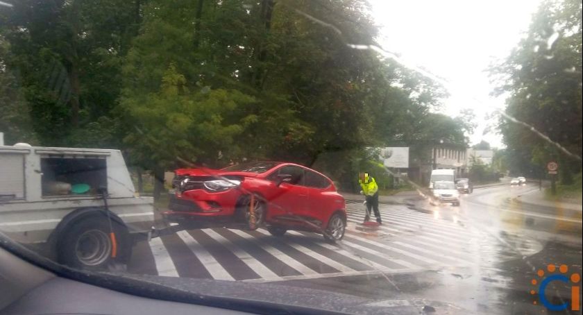Pojechał na pamięć. Wypadek na skrzyżowaniu w Ciechanowie