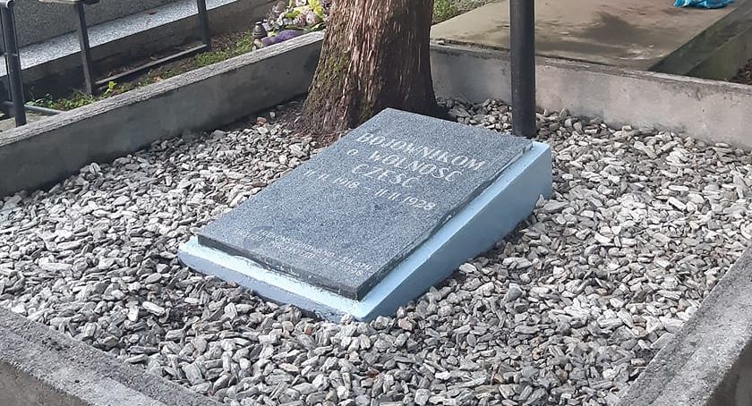Złożą kwiaty na grobach poległych w 1920 roku