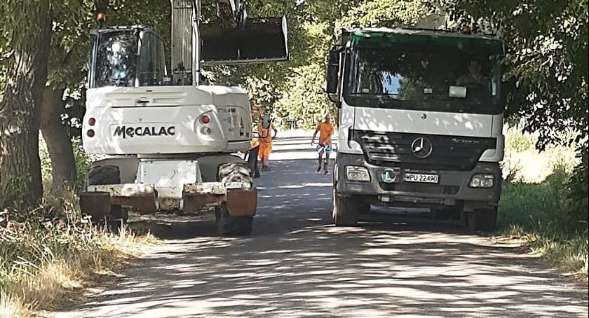 Ruszył remont drogi powiatowej w gminie Sońsk. Kierowcy muszą uważać na utrudnienia