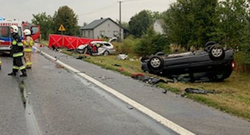 Tragiczny wypadek. Nie żyją dwie osoby [zdjęcia]