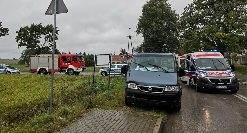 Zderzenie dwóch aut. Nie żyje jeden z kierowców [zdjęcia]