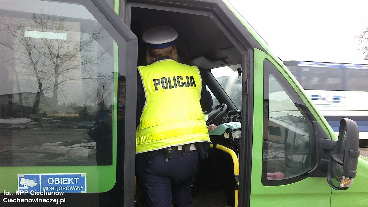 Rozpoczęły się ferie. Sprawdź, gdzie prowadzone są kontrole autokarów i miejsce wypoczynku dziecka