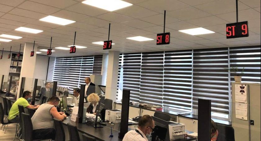 Koniec czekania w kolejkach? Zmiany w Wydziale Komunikacji i Transportu