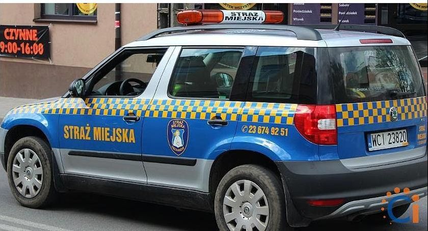 Droga pożarowa to nie parking - akcja ciechanowskiej Straży Miejskiej