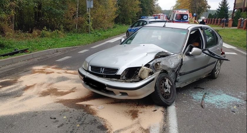 Zawracał i spowodował wypadek [zdjęcia]