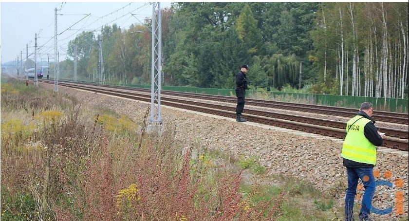 Zginął pod kołami pociągu. Tragiczny wypadek między Ciechanowem a Gołotczyzną