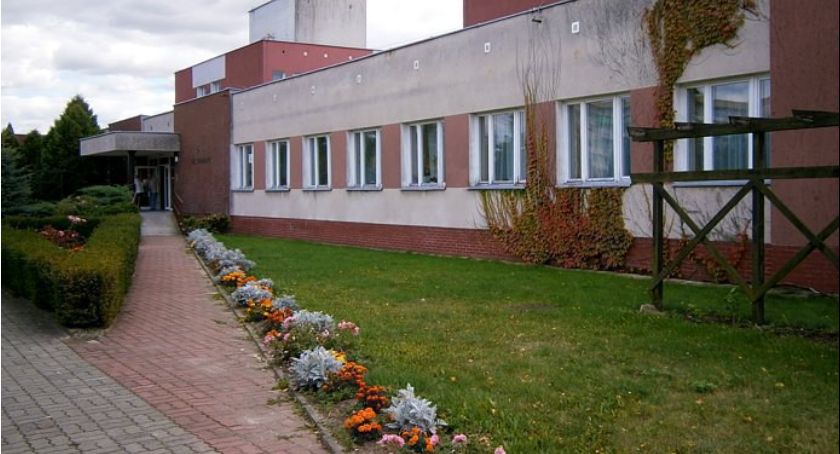 Ognisko koronawirusa w ciechanowskim Domu Pomocy Społecznej. Blisko 60 potwierdzonych zakażeń