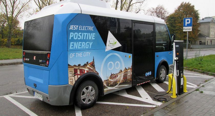 W Ciechanowie testują elektryczny autobus