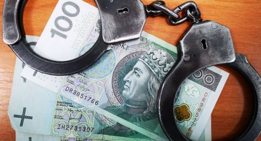Pirat drogowy chciał przekupić policjantów