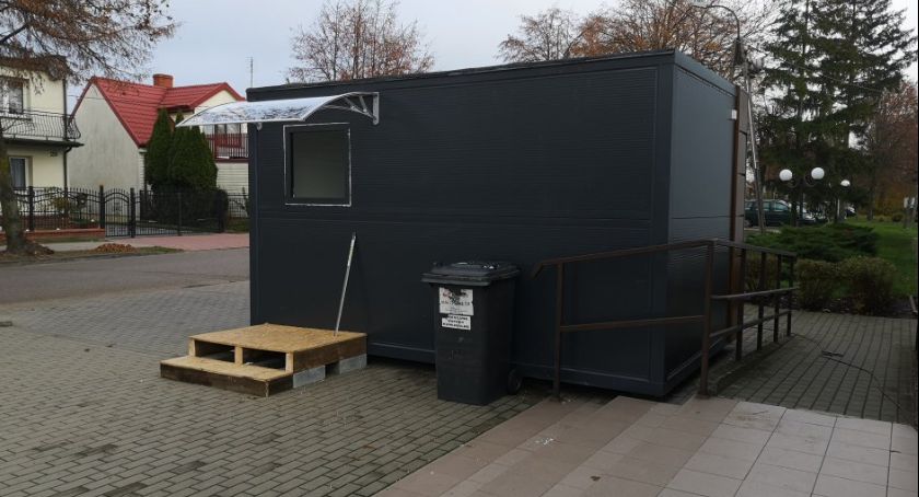 W Glinojecku powstał mobilny punkt pobrań wymazów do testów na koronawirusa
