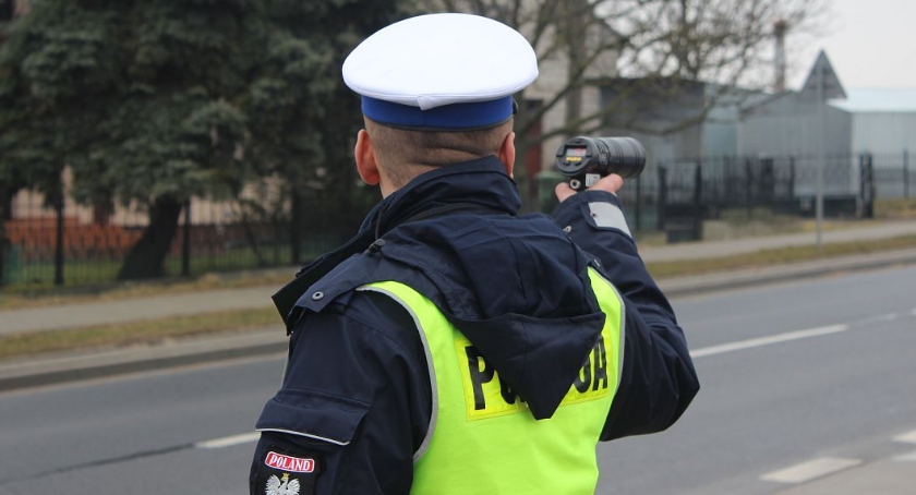 15 kolizji, 70 wykroczeń - podsumowanie świąt na ciechanowskich drogach