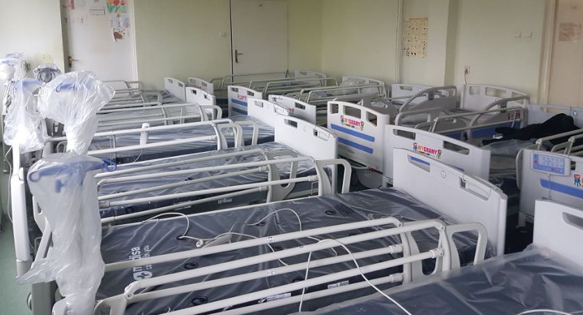 WOŚP wsparła ciechanowski szpital. Przekazała łóżka dla chorych na covid-19