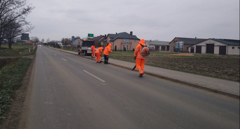 Sprawca wciąż nieustalony, PZD sprząta drogę za niego