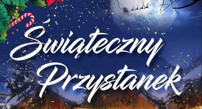 Świąteczny Przystanek przed ciechanowskim Starostwem