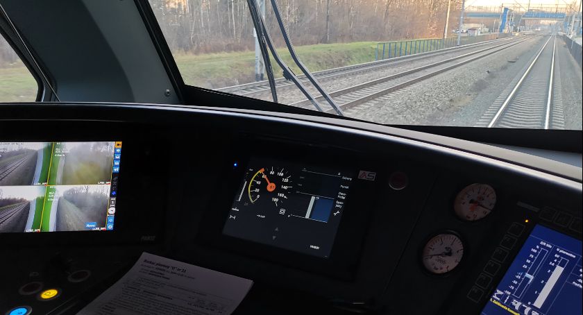 Pociągi KM na linii Ciechanów-Warszawa pod nadzorem ETCS Poziomu2 [wideo/zdjęcia]
