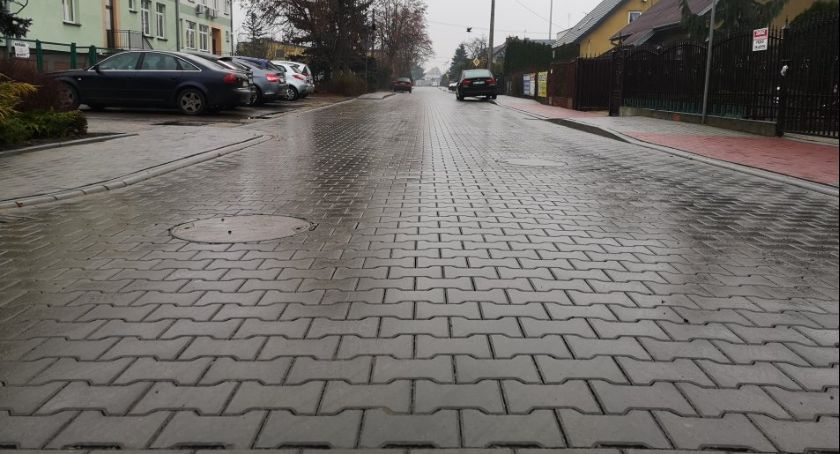 Dwie ulice w Glinojecku już po przebudowie [zdjęcia]