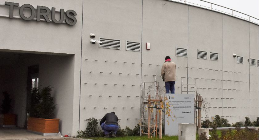 Na budynku Parku Nauki Torus montują 400 prętów. Co powstaje?