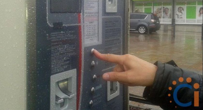 Część osób zwolniona z opłat za parkingi w Ciechanowie? Ratusz odpowiada