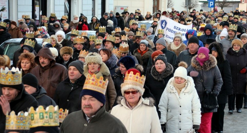 Tłumy na pierwszym Orszaku Trzech Króli w Ciechanowie (zdjęcia)