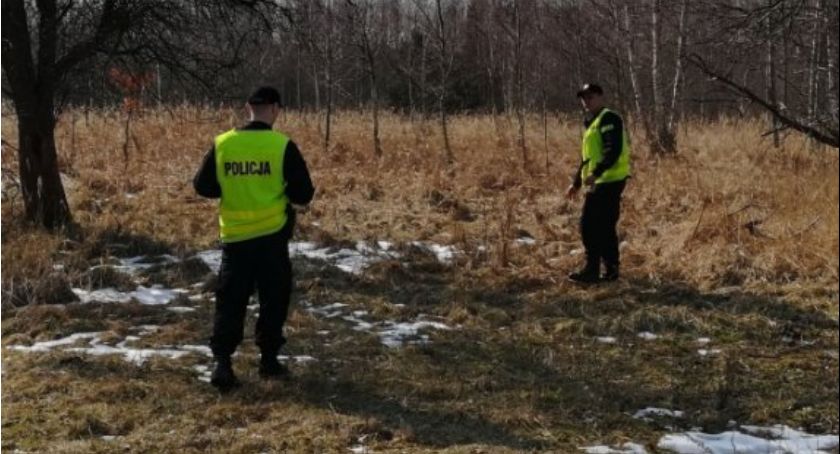 Policja: Ciało 23-latka znajdowało się kilometr od miejsca, z którego wyszedł