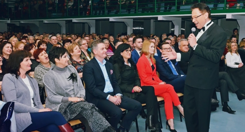 Ciechanowianie doskonale bawili się podczas Koncertu Noworocznego (zdjęcia)