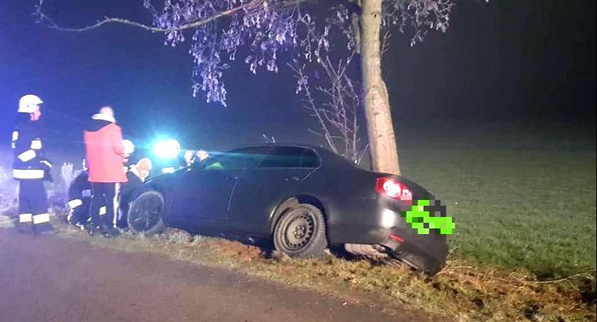 Nastolatek stracił panowanie nad Volkswagenem [zdjęcia]