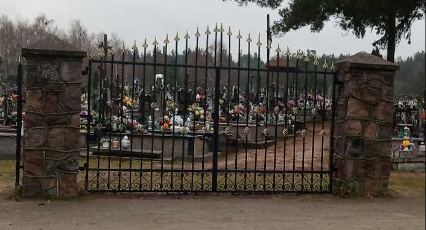 Okradały groby na cmentarzu