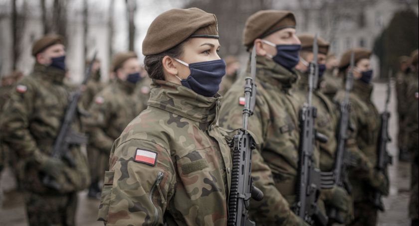 Przysięgali w ciechanowskich koszarach [zdjęcia]