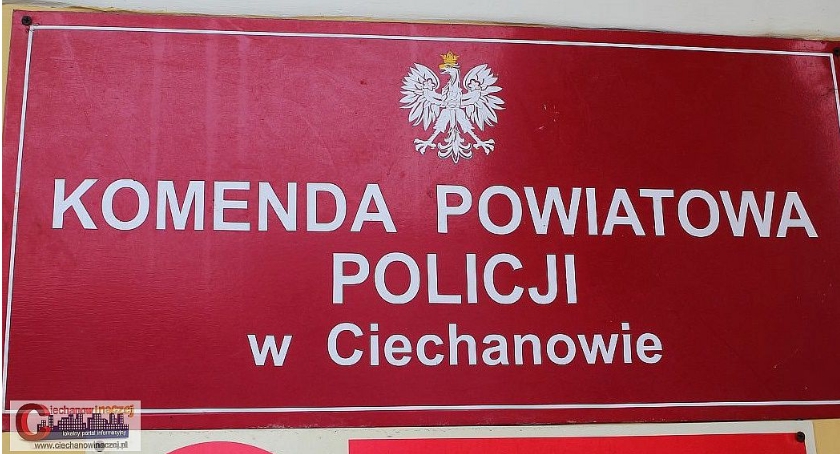 Policjanci z Ciechanowa pożegnali się ze służbą