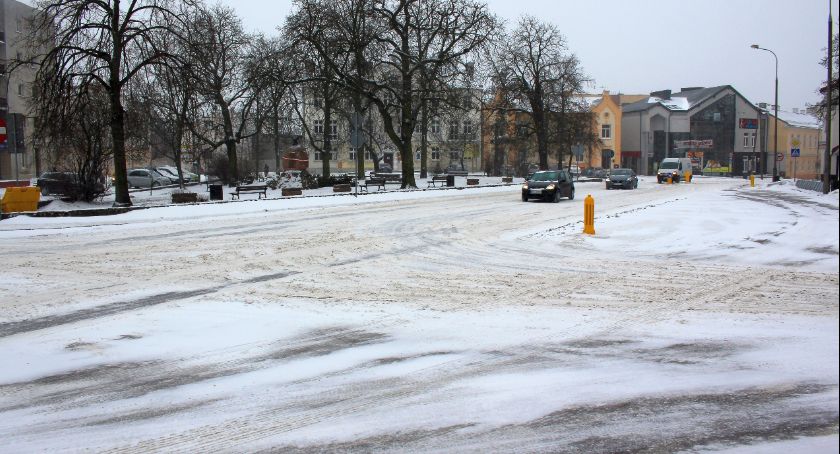 Trudne warunki na drogach. W Ciechanowie doszło do kilku kolizji
