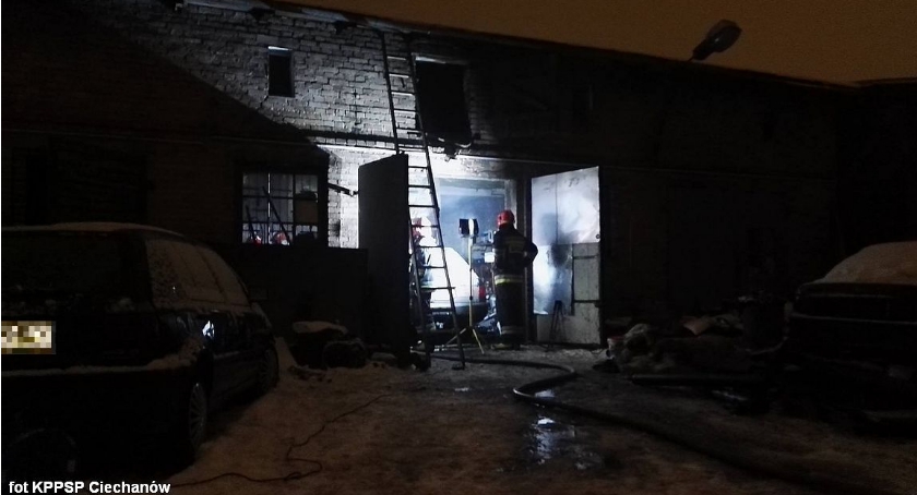 Pożar w warsztacie na ul. Wojska Polskiego (zdjęcia)