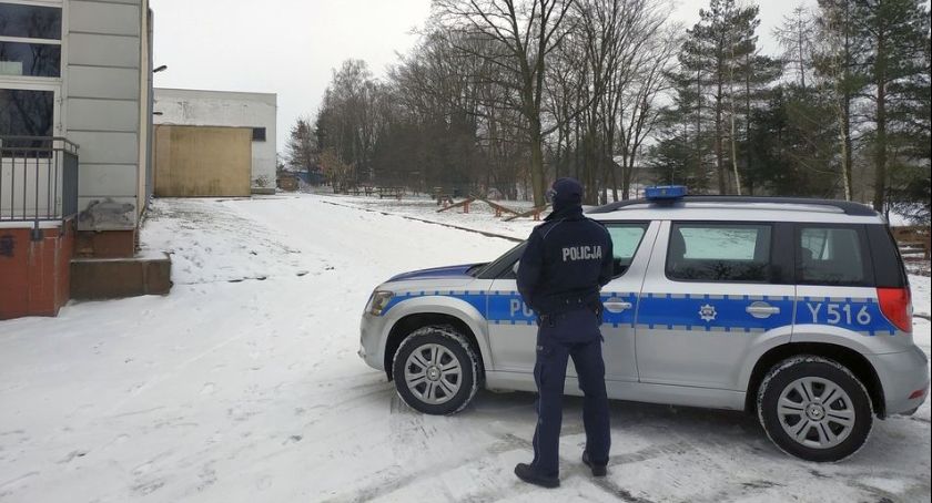 Kradzieże i akty wandalizmu na terenie szkoły