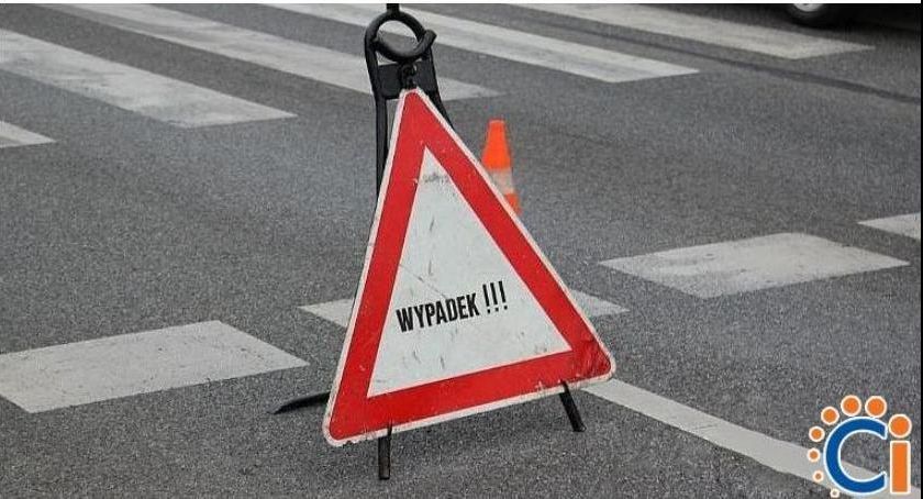 Wypadek w Opinogórze. Ranna młoda kobieta