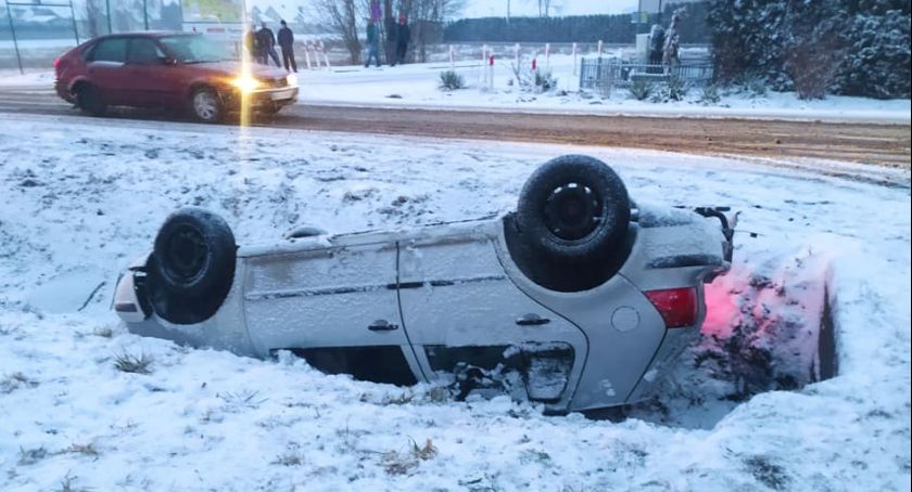 Zderzenie dwóch pojazdów pod Ciechanowem