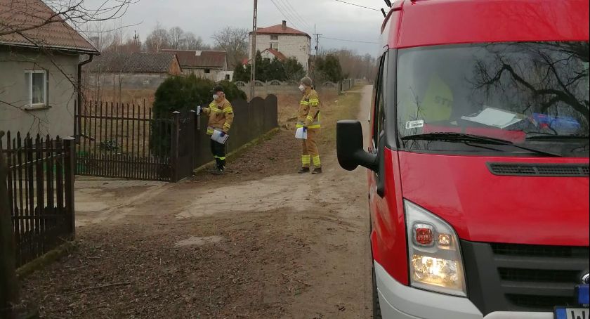 Strażacy z powiatu ciechanowskiego jeżdżą z ulotkami