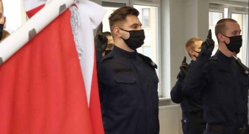 Nowi policjanci zasilą ciechanowską komendę