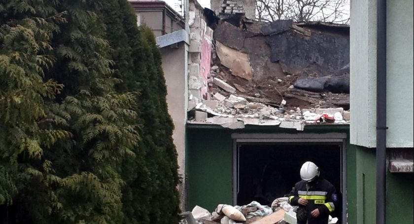 Zawalony budynek po wybuchu gazu. W gruzowisku znaleźli ciało kobiety