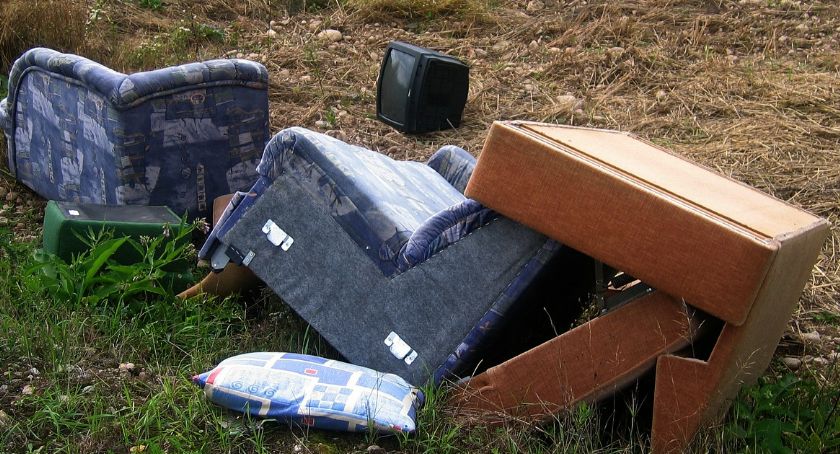 Zbiórka odpadów wielkogabarytowych i elektrośmieci w gminie Glinojeck