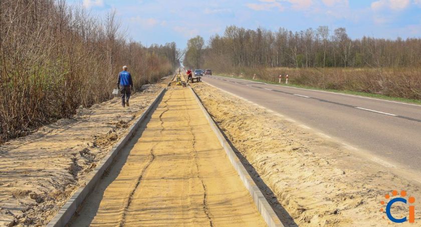 Powstaje ścieżka rowerowa z Ciechanowa do Gołotczyzny [wideo/zdjęcia]