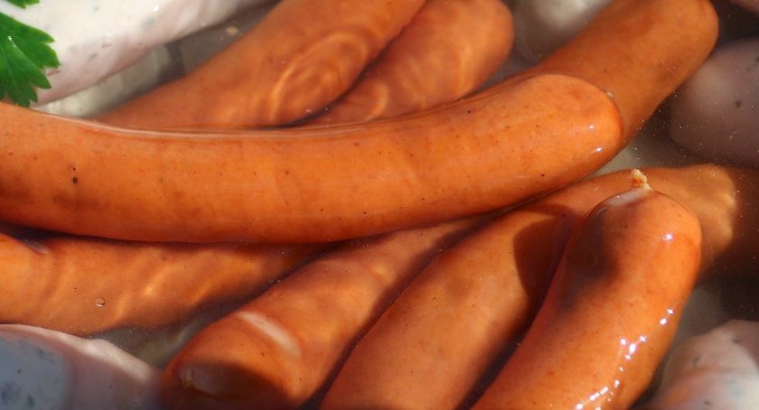 Bakterie w parówkach z popularnego marketu